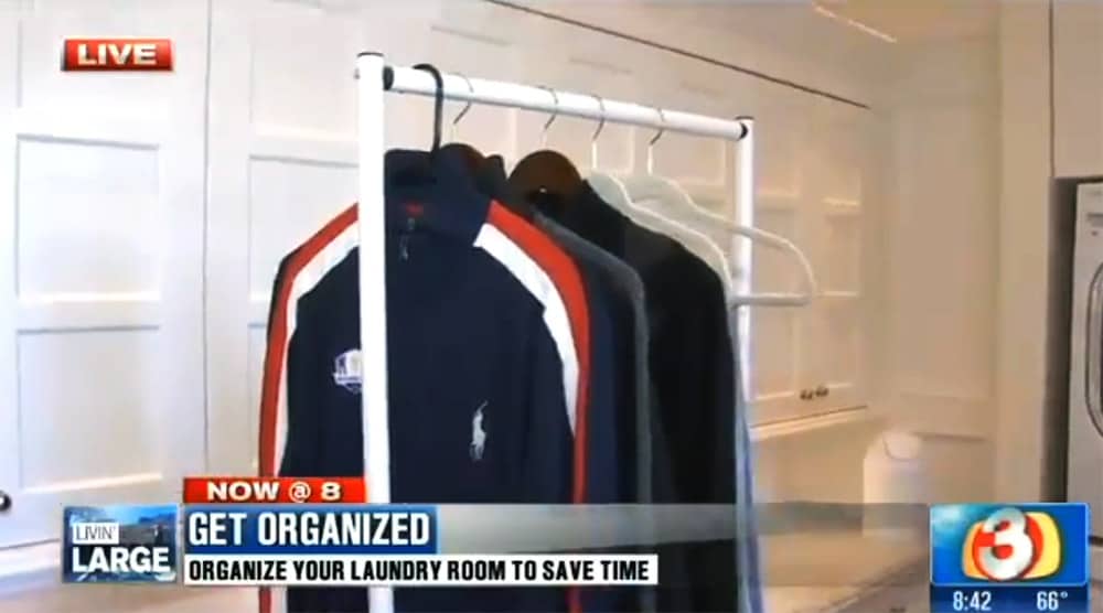 Hanging clothes organizer